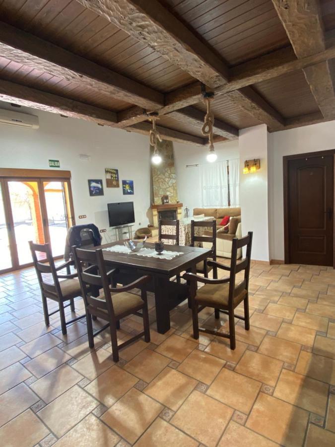 Casa Rural Montes De Trigo Jerez De Los Caballeros Esterno foto